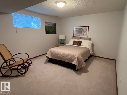 11716 11A Avenue, Edmonton, AB - Indoor Photo Showing Bedroom