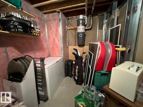 11716 11A Avenue, Edmonton, AB - Indoor