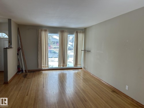 9128 83 Street, Edmonton, AB - Indoor Photo Showing Other Room