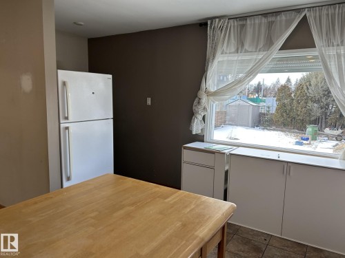 9128 83 Street, Edmonton, AB - Indoor