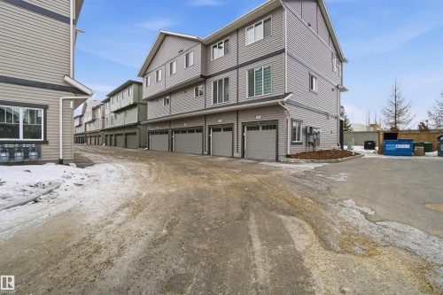 36 1530 Tamarack Boulevard, Edmonton, AB - Outdoor