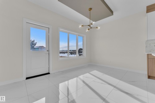 12619 44 Street, Edmonton, AB - Indoor