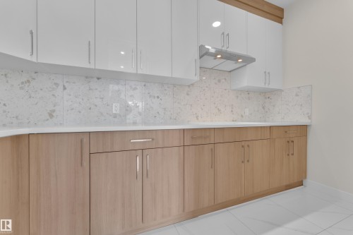 12619 44 Street, Edmonton, AB - Indoor