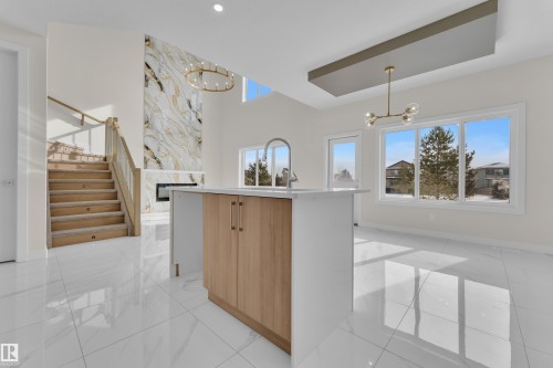 12619 44 Street, Edmonton, AB - Indoor