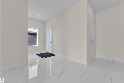 12619 44 Street, Edmonton, AB - Indoor Photo Showing Other Room