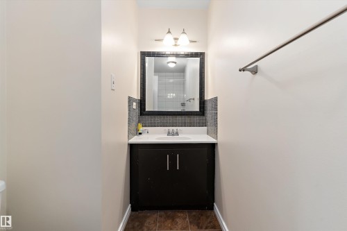 12721 90 Street, Edmonton, AB - Indoor Photo Showing Bathroom