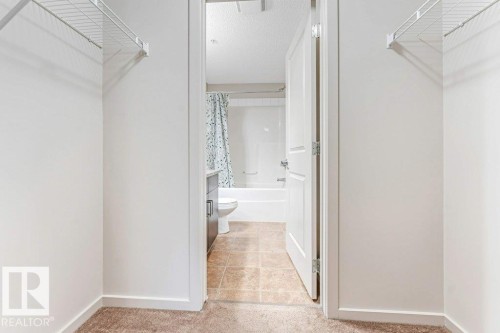 221 5515 7 Avenue Sw, Edmonton, AB - Indoor Photo Showing Bathroom