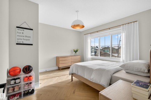 20320 29 Avenue Nw, Edmonton, AB - Indoor Photo Showing Bedroom