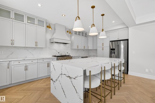 20320 29 Avenue Nw, Edmonton, AB - Indoor Photo Showing Kitchen With Upgraded Kitchen