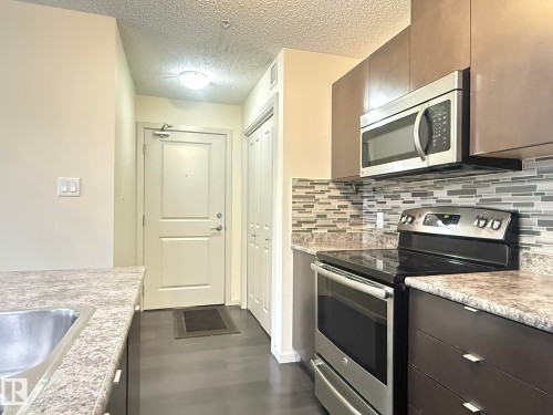119 344 Windermere Road, Edmonton, AB - Indoor Photo Showing Kitchen With Upgraded Kitchen