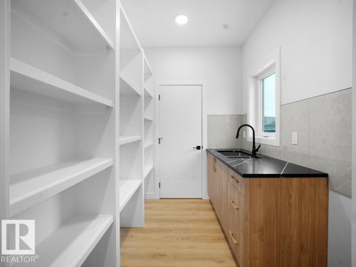 3282 Chernowski Way, Edmonton, AB - Indoor