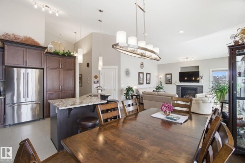 16 3090 Cameron Heights Way, Edmonton, AB - Indoor Photo Showing Other Room