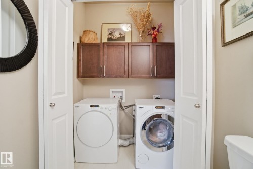 16 3090 Cameron Heights Way, Edmonton, AB - Indoor Photo Showing Laundry Room