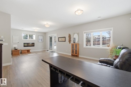 16 3090 Cameron Heights Way, Edmonton, AB - Indoor