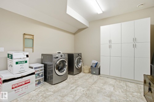 16 3090 Cameron Heights Way, Edmonton, AB - Indoor Photo Showing Laundry Room