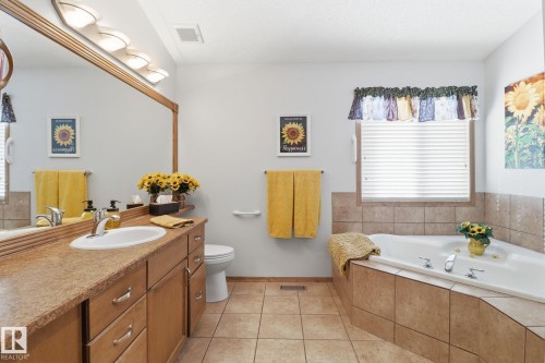 5 Richelieu Place, Beaumont, AB - Indoor Photo Showing Bathroom