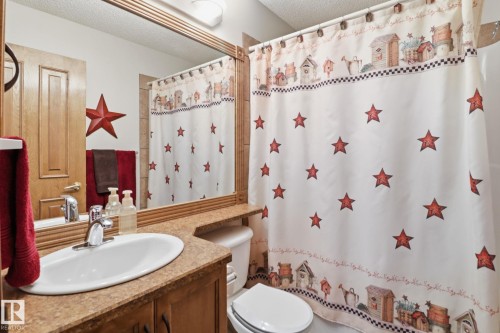 5 Richelieu Place, Beaumont, AB - Indoor Photo Showing Bathroom