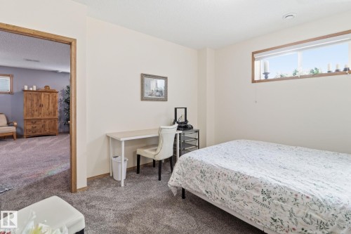 5 Richelieu Place, Beaumont, AB - Indoor Photo Showing Bedroom