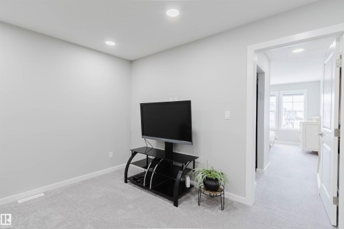 343 Edgemont Drive, Edmonton, AB - Indoor
