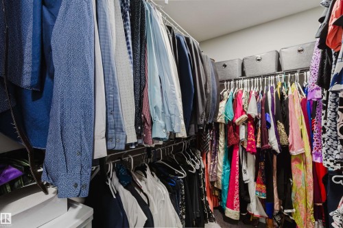 343 Edgemont Drive, Edmonton, AB - Indoor With Storage