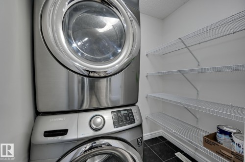 59 Harvest Ridge Drive, Spruce Grove, AB - Indoor Photo Showing Laundry Room