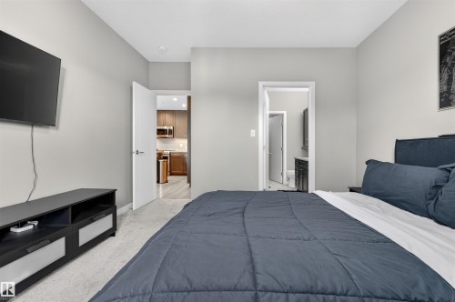 238 1154 Adamson Drive, Edmonton, AB - Indoor Photo Showing Bedroom