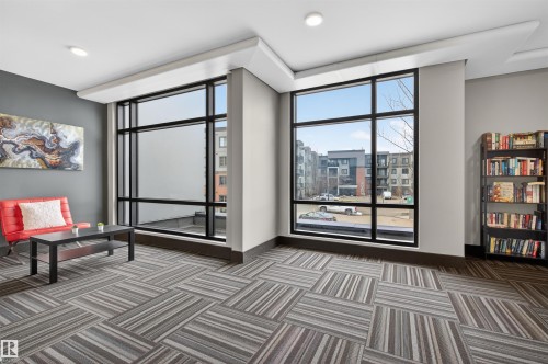 238 1154 Adamson Drive, Edmonton, AB - Indoor Photo Showing Other Room