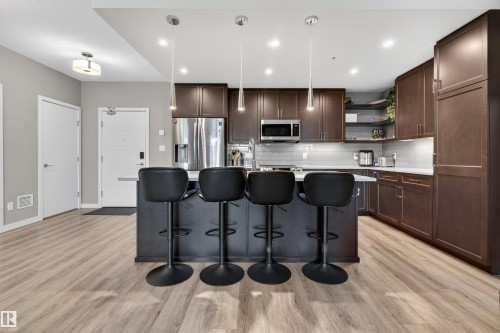 238 1154 Adamson Drive, Edmonton, AB - Indoor Photo Showing Kitchen With Upgraded Kitchen