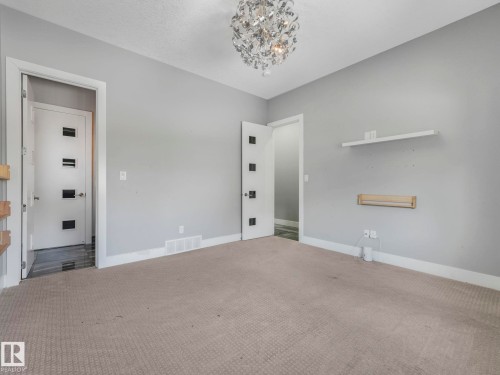 1012 148 Avenue, Edmonton, AB - Indoor Photo Showing Other Room