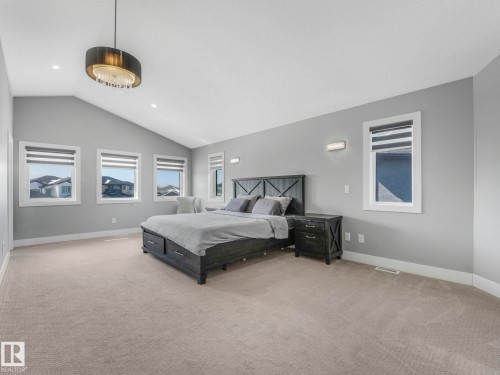 1012 148 Avenue, Edmonton, AB - Indoor Photo Showing Bedroom