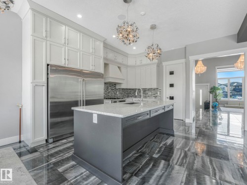 1012 148 Avenue, Edmonton, AB - Indoor Photo Showing Kitchen With Upgraded Kitchen