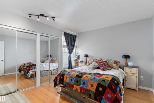 9 4403 Riverbend Road, Edmonton, AB - Indoor Photo Showing Bedroom