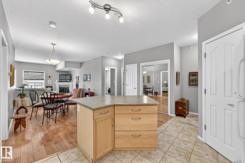 411 1320 Rutherford Road, Edmonton, AB - Indoor