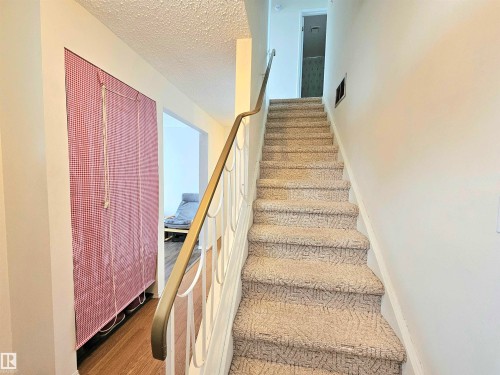 10029 173 Avenue, Edmonton, AB - Indoor Photo Showing Other Room
