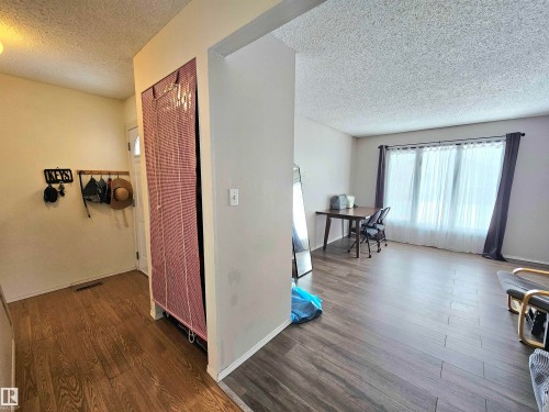 10029 173 Avenue, Edmonton, AB - Indoor