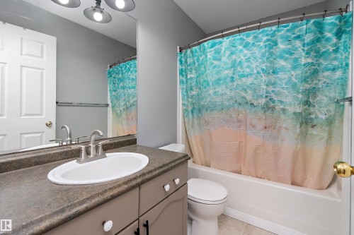 49 Heatherglen Crescent, Spruce Grove, AB - Indoor Photo Showing Bathroom