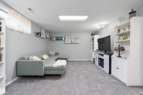 49 Heatherglen Crescent, Spruce Grove, AB - Indoor