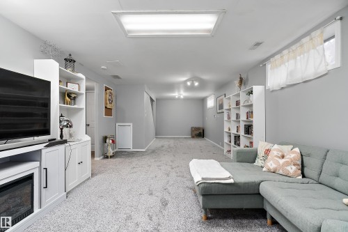 49 Heatherglen Crescent, Spruce Grove, AB - Indoor