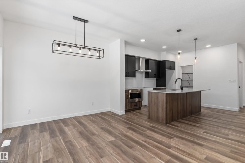 4236 208 Street, Edmonton, AB - Indoor Photo Showing Kitchen