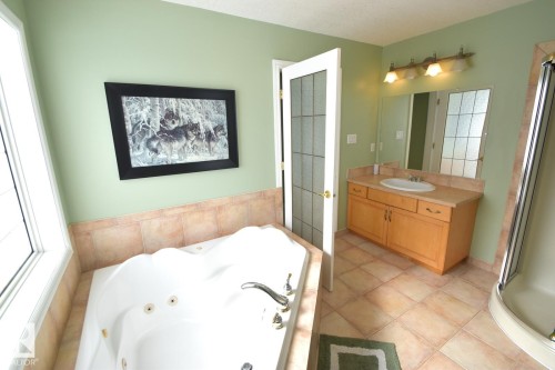 4604 4A Street, Boyle, AB - Indoor Photo Showing Bathroom