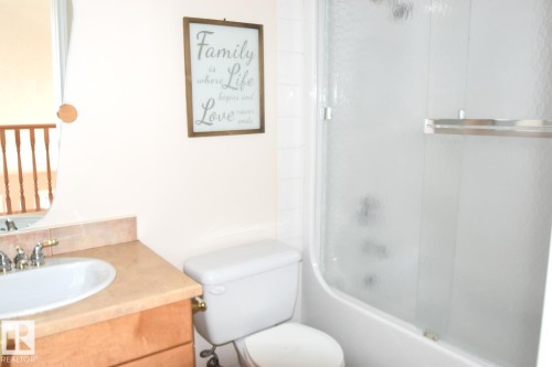 4604 4A Street, Boyle, AB - Indoor Photo Showing Bathroom