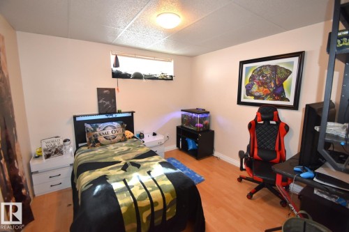 4604 4A Street, Boyle, AB - Indoor Photo Showing Bedroom