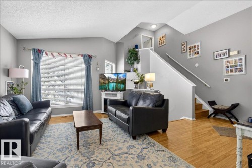 83 Hamilton Crescent, St. Albert, AB - Indoor Photo Showing Living Room