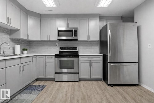 83 Hamilton Crescent, St. Albert, AB - Indoor Photo Showing Kitchen