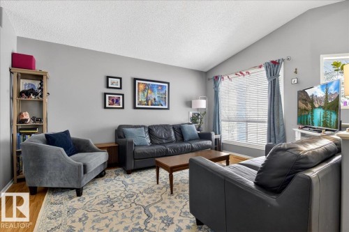 83 Hamilton Crescent, St. Albert, AB - Indoor Photo Showing Living Room
