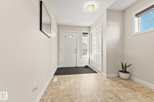 724 40 Avenue, Edmonton, AB - Indoor Photo Showing Other Room