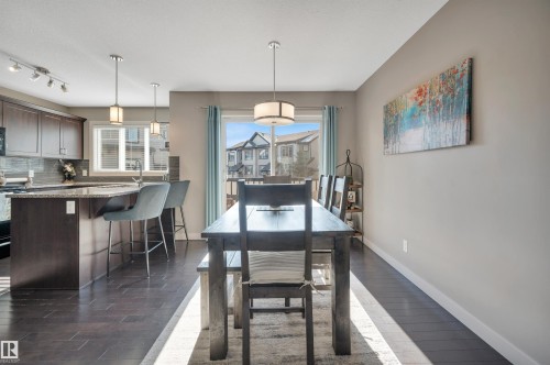 1768 Cunningham Way, Edmonton, AB - Indoor Photo Showing Dining Room