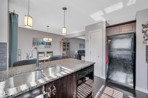 1768 Cunningham Way, Edmonton, AB - Indoor Photo Showing Kitchen With Double Sink