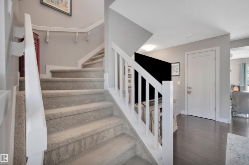 1768 Cunningham Way, Edmonton, AB - Indoor Photo Showing Other Room