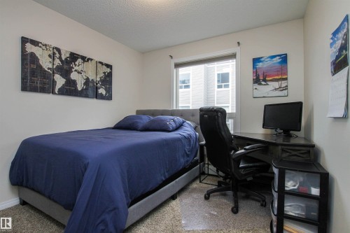 7208 7327 South Terwillegar Drive, Edmonton, AB - Indoor Photo Showing Bedroom